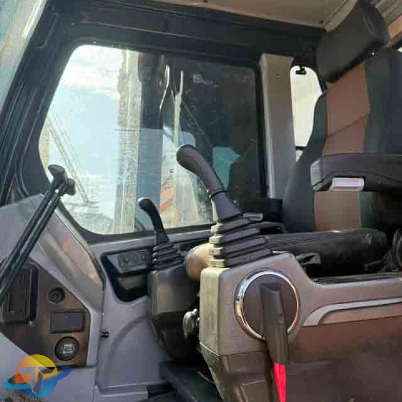 Used Hyundai 220LC-9s excavator, original Korean Hyundai 220 excavator for sale, used in construction and mining.