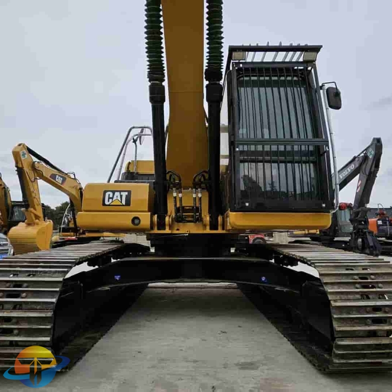 Low-hour used Caterpillar CAT323 excavator ready stock for sale at low price