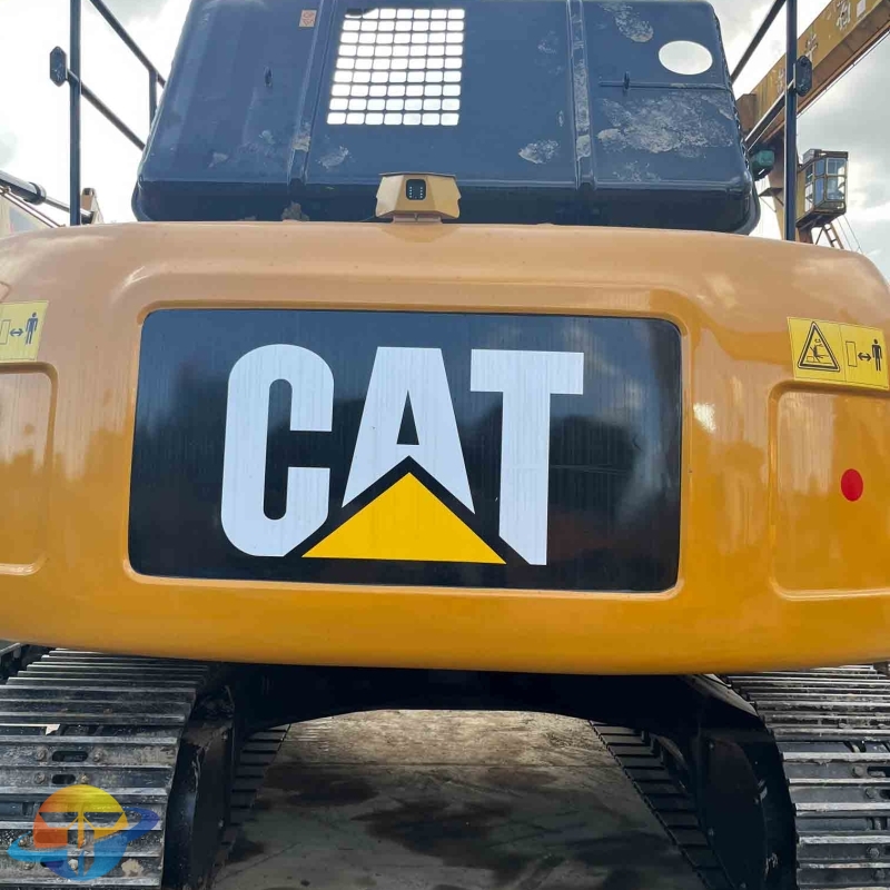 Imported from Japan, used Caterpillar 323D2L excavator for general construction use.