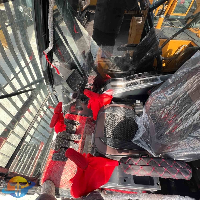 Used high quality excavator Hyundai 220LC-9S excavator Top performance and quality Now for sale at a low price