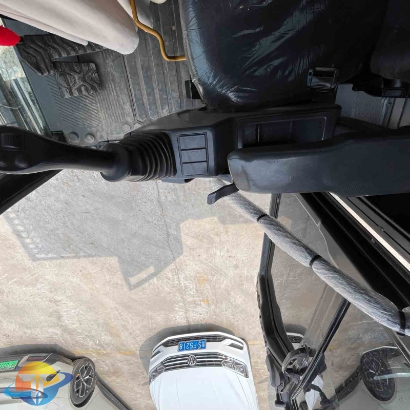 Hot sale Caterpillar 323 excavator high quality brand medium excavator low cost good quality