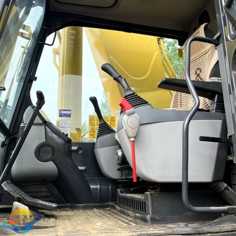 High quality Komatsu PC450-8 excavator used machinery for sale for a limited time