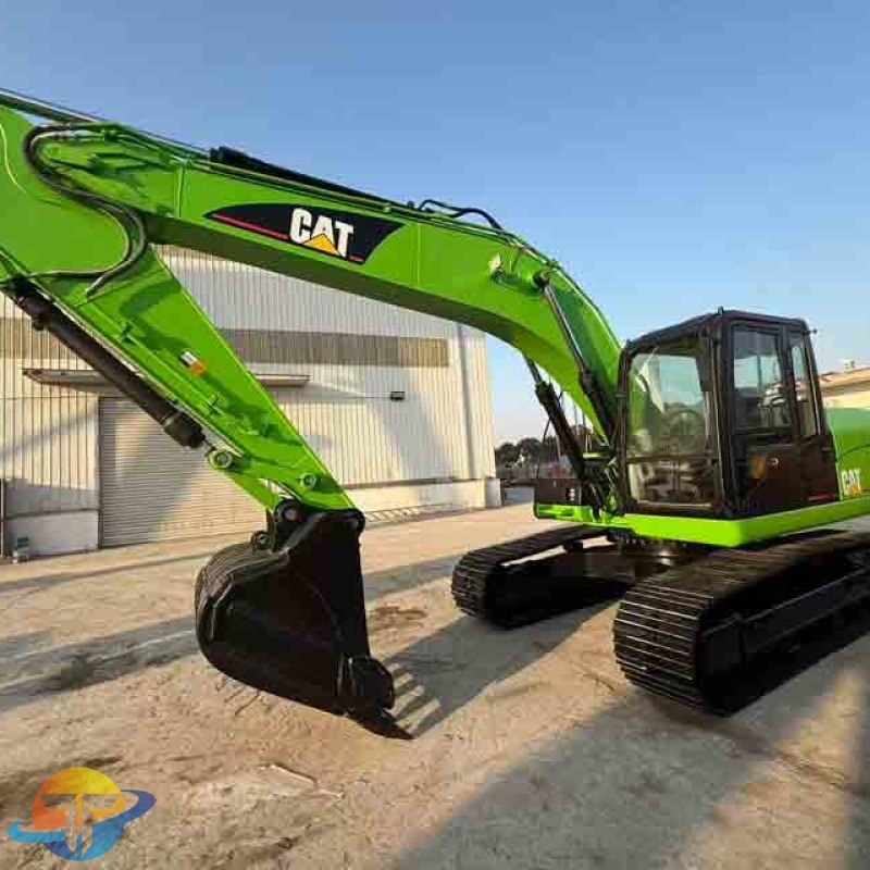 High-quality Caterpillar 320C excavator in good condition, original used construction excavator for sale.