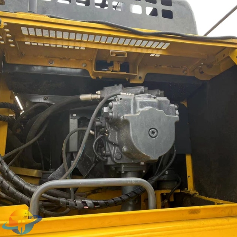 Second-hand Komatsu PC450-7EO excavator engineering equipment with low energy consumption is highly recommended