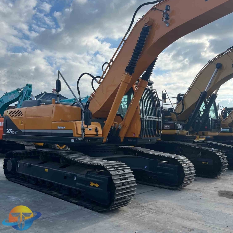 Hot selling brand Hyundai 305LC-9T excavator with high quality for sale with core components hydraulic construction machinery for sale.