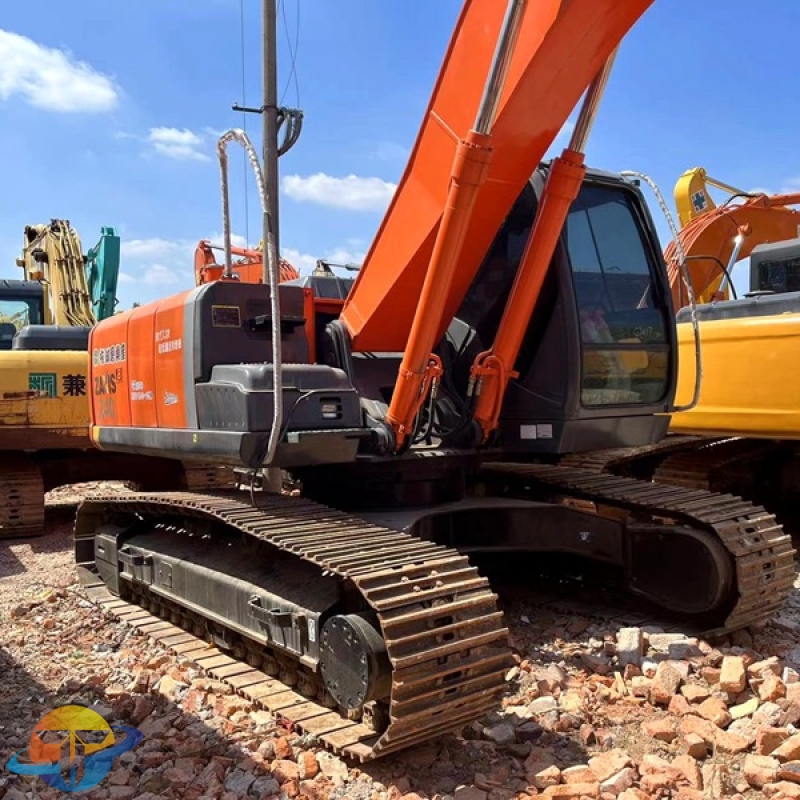 Second-hand very cheap original Hitachi ZX240-3 excavator low working time good after-sales