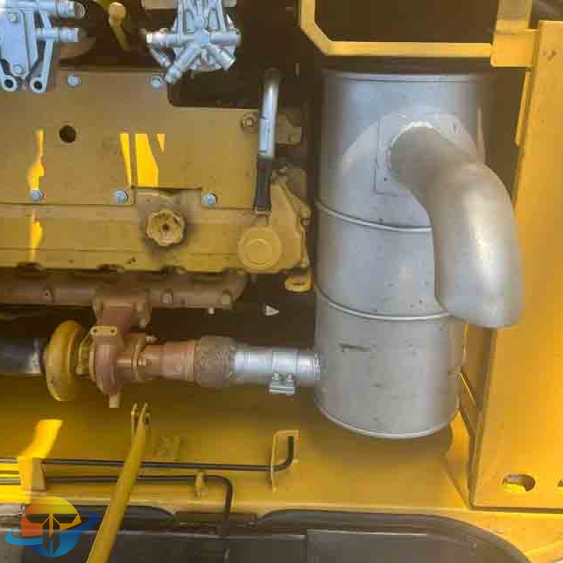 Caterpillar CAT320D2L used excavators are in good condition, priced well, and are popular worldwide.