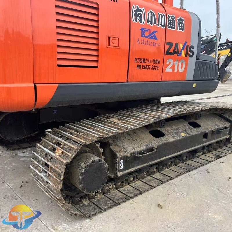 Well-maintained second-hand excavator Hitachi ZX210-3 excavator is cheap and easy to operate