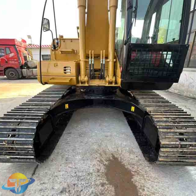 Bestselling Caterpillar CAT320CL excavator, used construction machinery suitable for mining, for sale.
