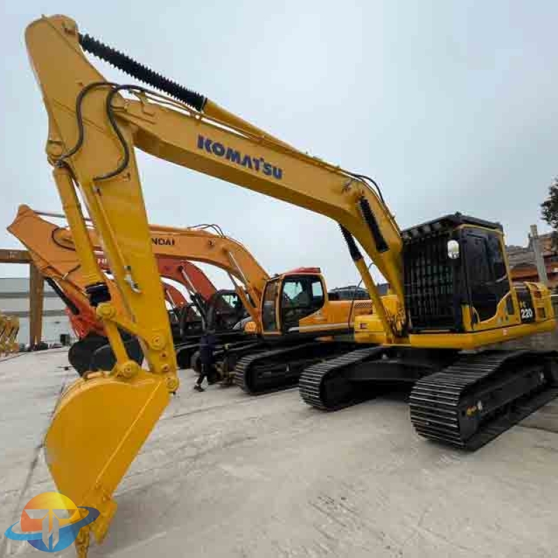 Komatsu PC220 Ace Machine is in good condition and original engine is available.