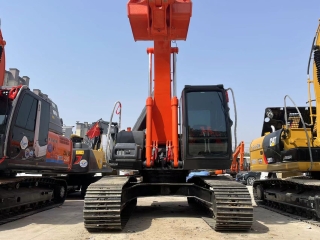 Hitachi 200