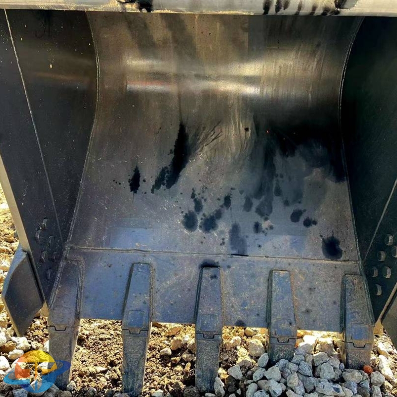 Used excavator Doosan DX300 excavator excavator heavy equipment cheap price low energy consumption