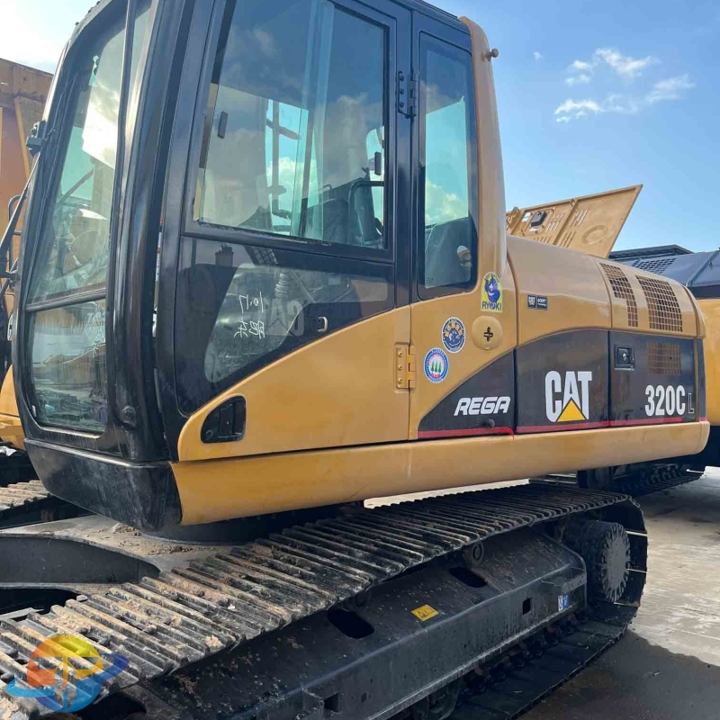 Caterpillar 320C crawler excavator used excavator is in short supply and is selling well worldwide.