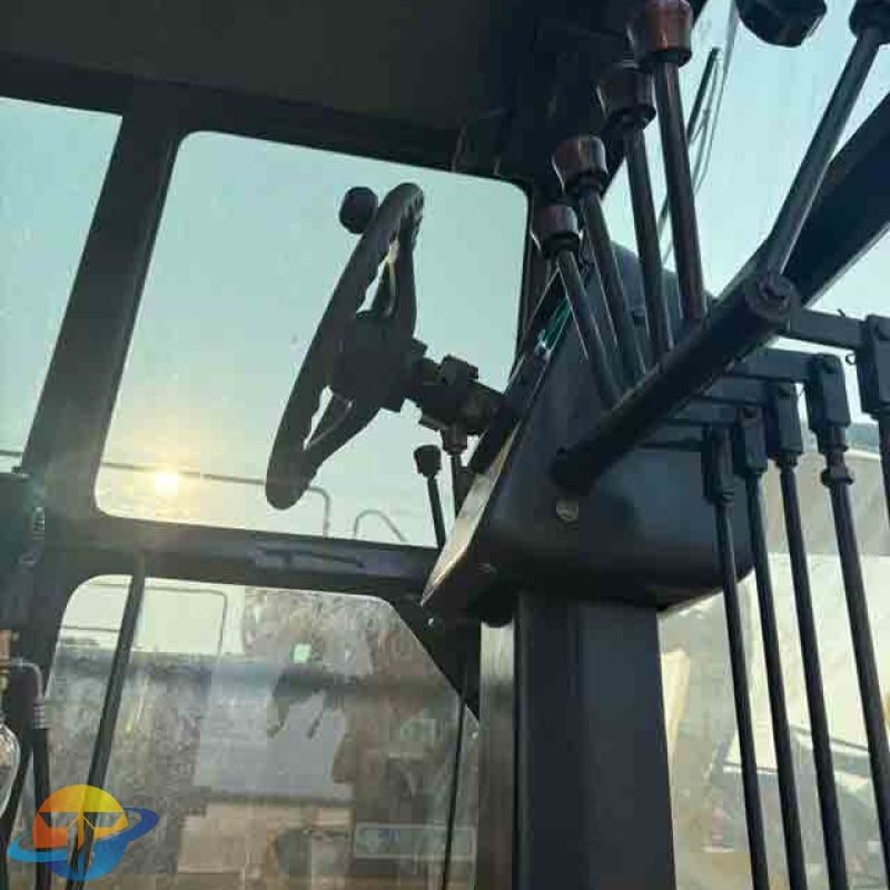 The high-quality Komatsu GD655 grader is in good working order and has ample power.