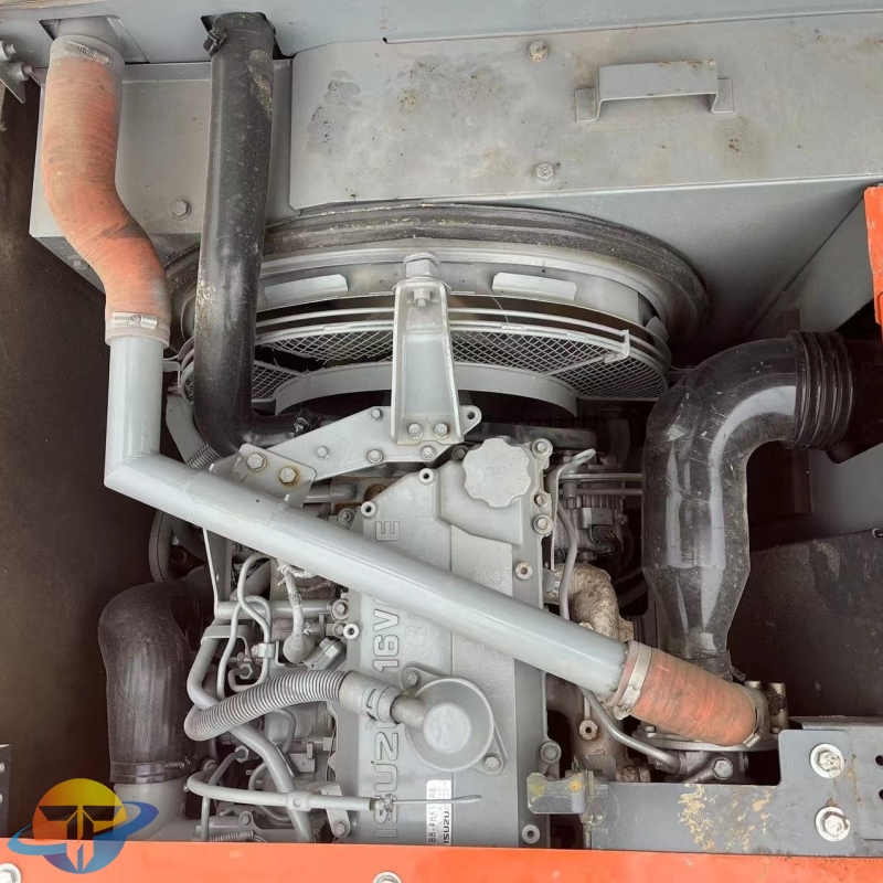 Well-maintained second-hand excavator Hitachi ZX210-3 excavator is cheap and easy to operate