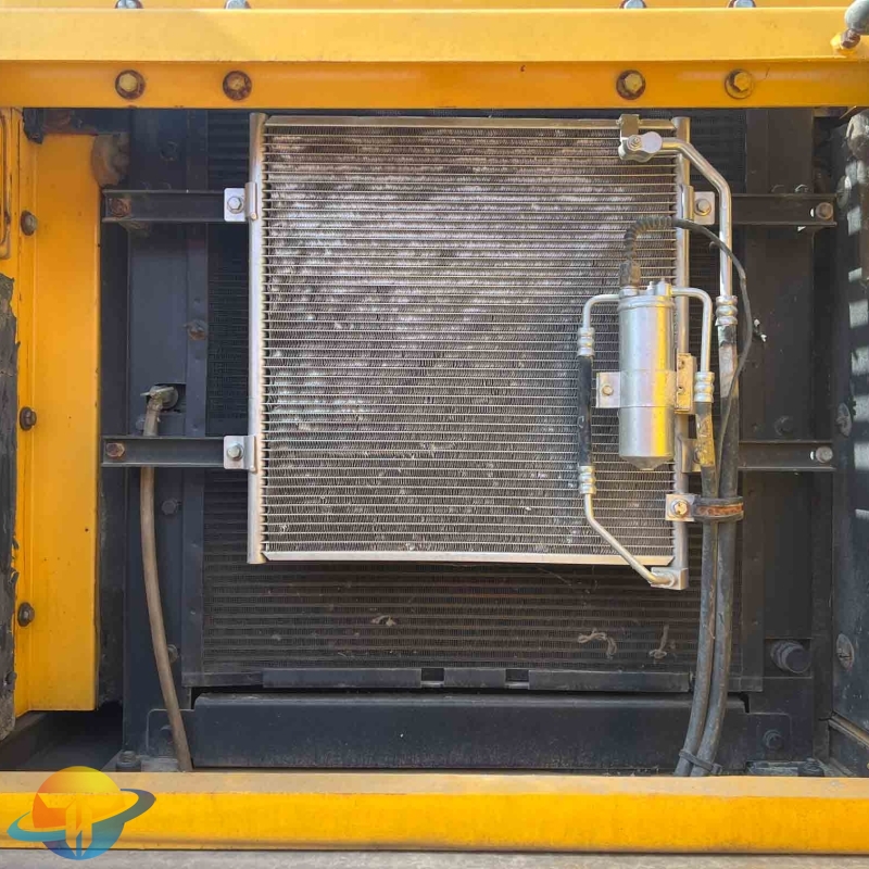 Original second-hand excavator Volvo EC210 excavator with good performance and cheap price for sale