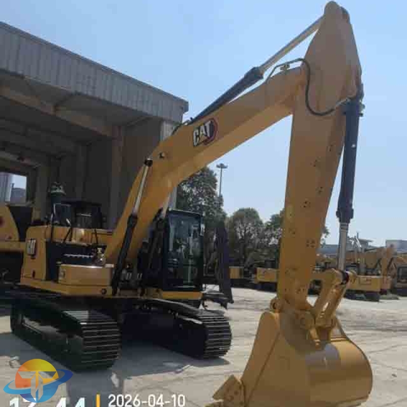 The all-new Caterpillar 320 excavator, Caterpillar's most popular crawler excavator, is currently on sale.