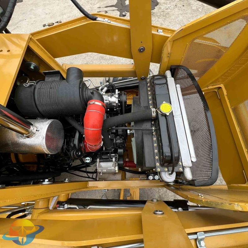 Brand new machine easy to operate two-end heavy duty backhoe with strong backhoe capacity. Free test drive. Cheap for sale