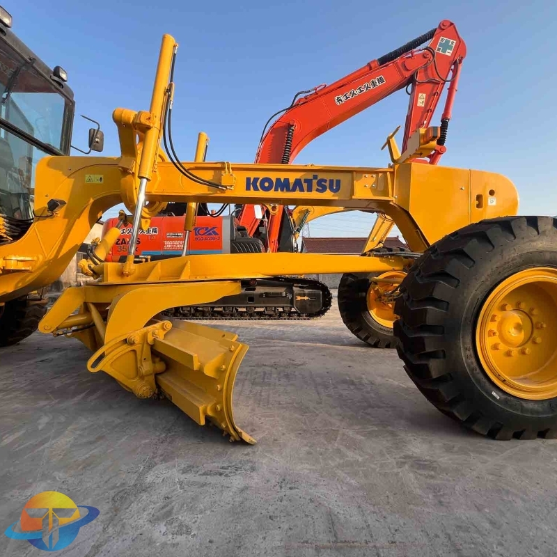 Used construction machinery Komatsu GD655 Motor Grader for sale cheap