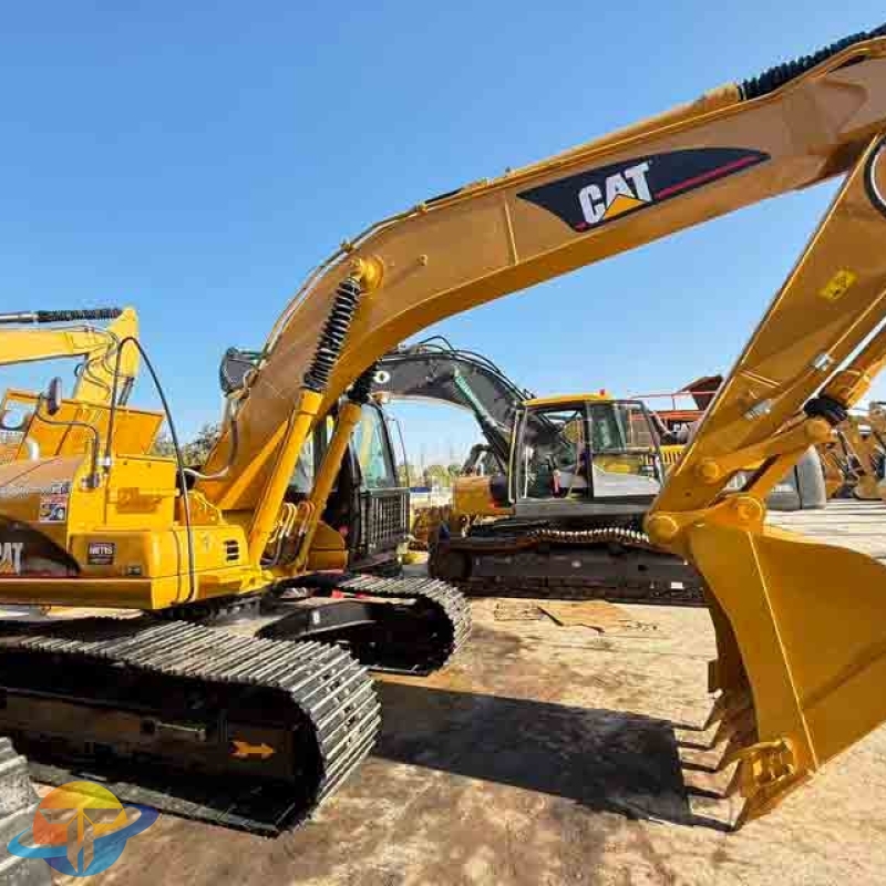 Used Caterpillar CAT320C tracked excavator, high quality, original parts for sale.