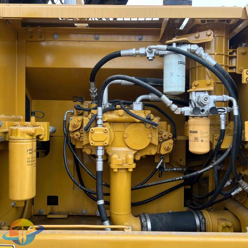 HOT SALE Used Caterpillar CAT329D2L Crawler Excavator  Good Condition Essential CAT Motor