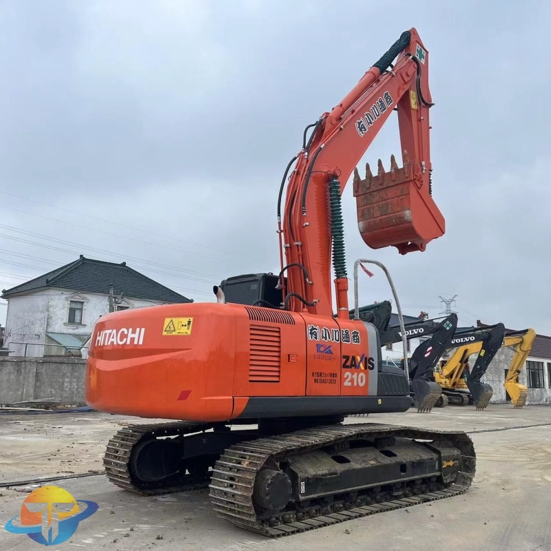 Well-maintained second-hand excavator Hitachi ZX210-3 excavator is cheap and easy to operate