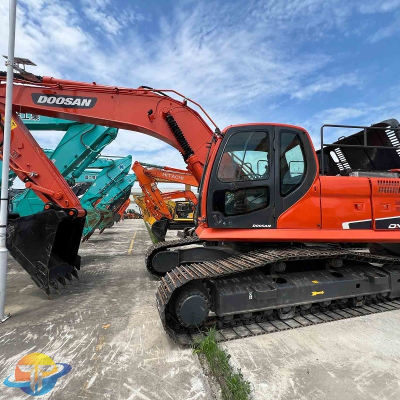 22 ton Doosan DX225LC-9C excavator good performance second-hand excavator for sale