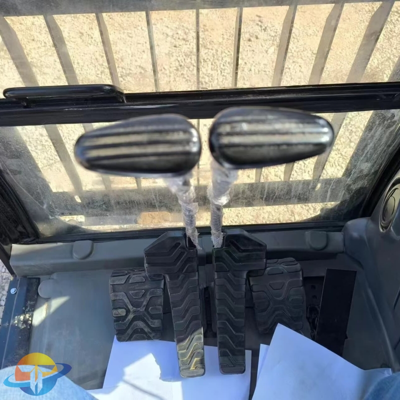 Crawler excavator Caterpillar 320D2 excavator second hand excavator cheap price