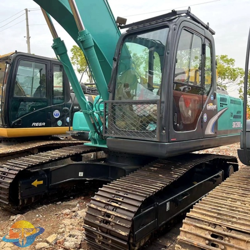 Used Kobelco SK200LC-8 excavator large engineering equipment for sale at a low price