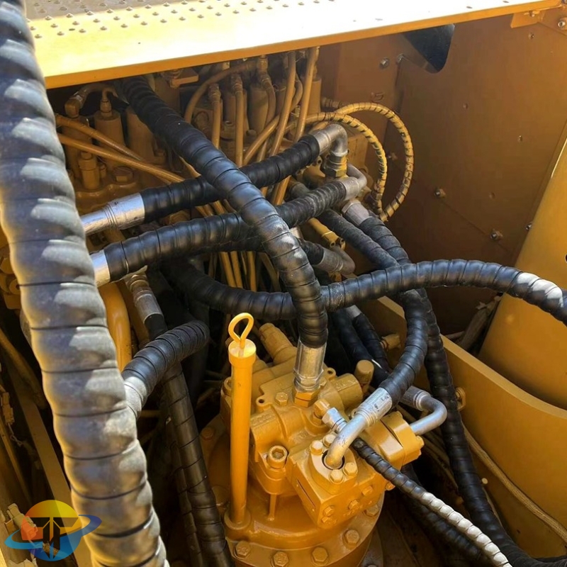 Caterpillar CAT320C excavator