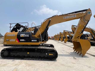 20 ton medium excavator used Caterpillar CAT320D2L excavator high quality direct sales