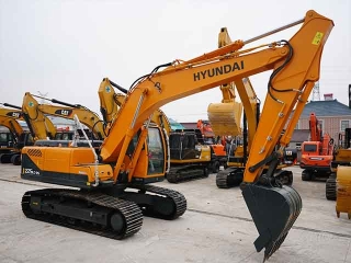 Hyundai 225LC-9S excavator
