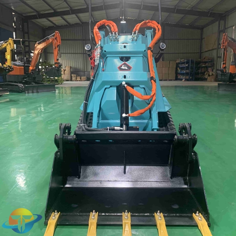 Used RW 28-7 Skid steer, lightly used, low price, ready for sale