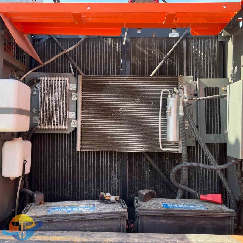 Hot Sale Used Hitachi ZX200-3 Crawler Excavators Low Price Second Hand Digger