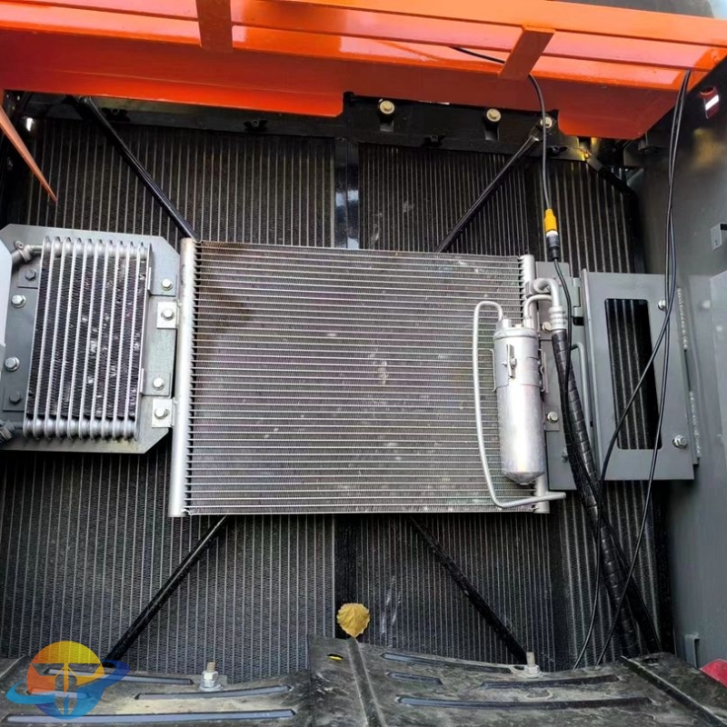 Japanese original second-hand Hitachi ZX200 excavator cheap price