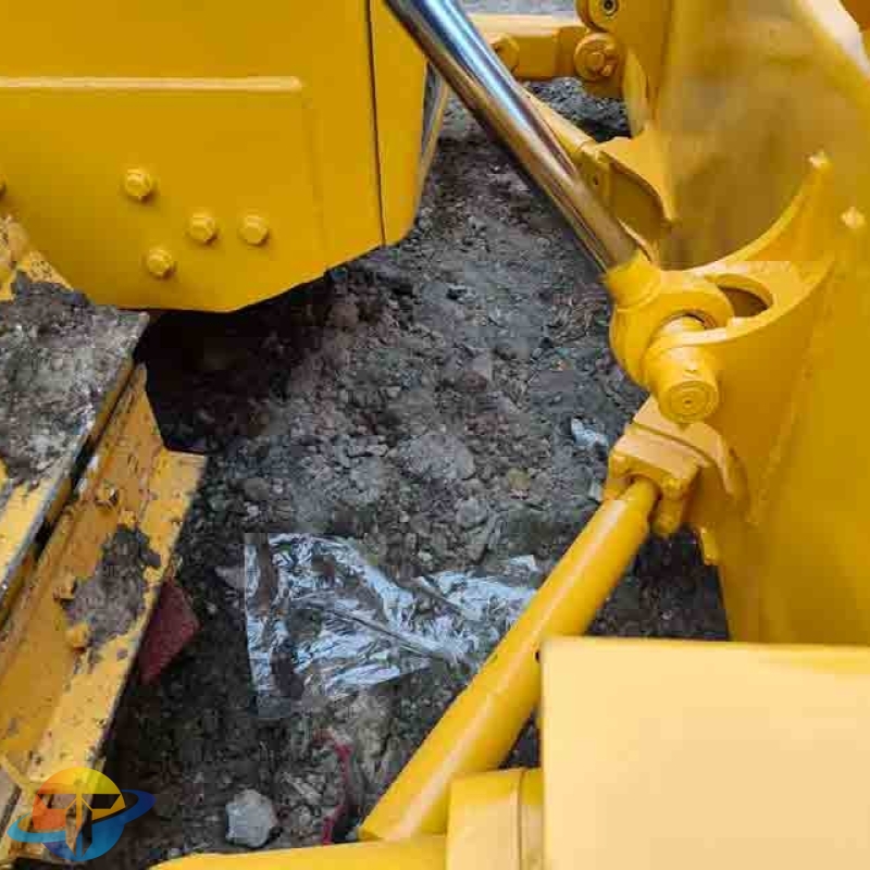 Shantui SD13S bulldozers are of high quality, reliable and durable for large-scale construction, and are available for sale.