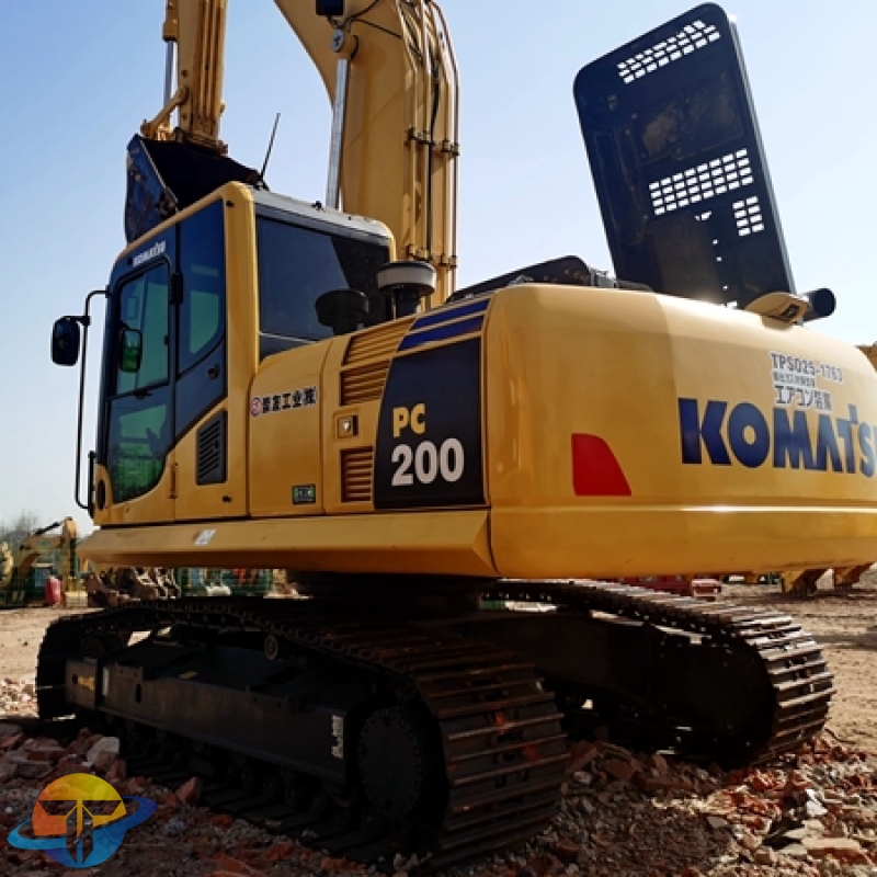 Used Komatsu PC200-8 excavator original low price