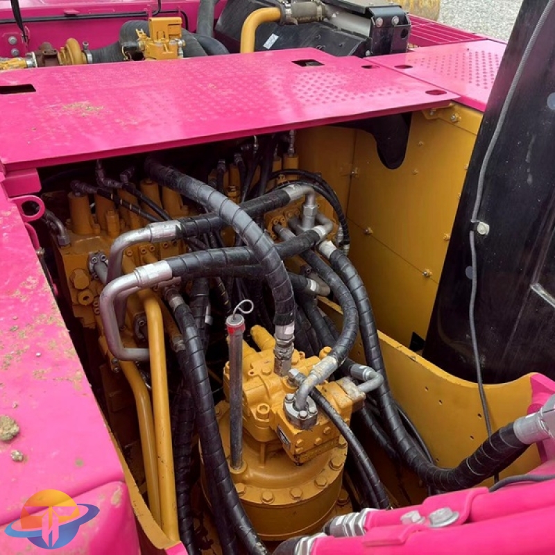 Used Caterpillar CAT320D excavator large engineering equipment for sale at a low price