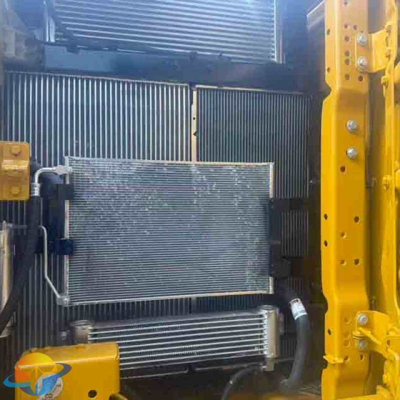 A used Caterpillar 323 tracked excavator is available for sale. It is powerful and in good condition.