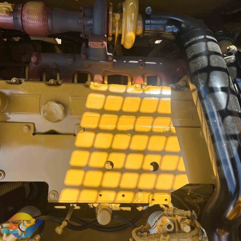 Japanese second-hand excavator Caterpillar CAT320D2L excavator high quality 20 tons cheap for sale