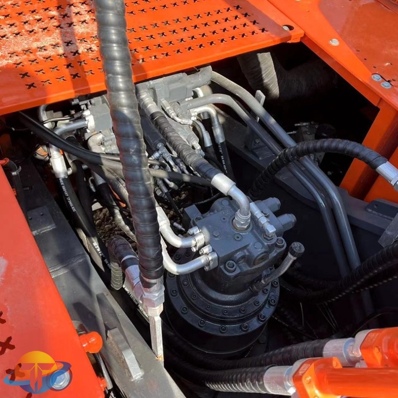 Used excavator Doosan DX300 excavator excavator heavy equipment cheap price low energy consumption