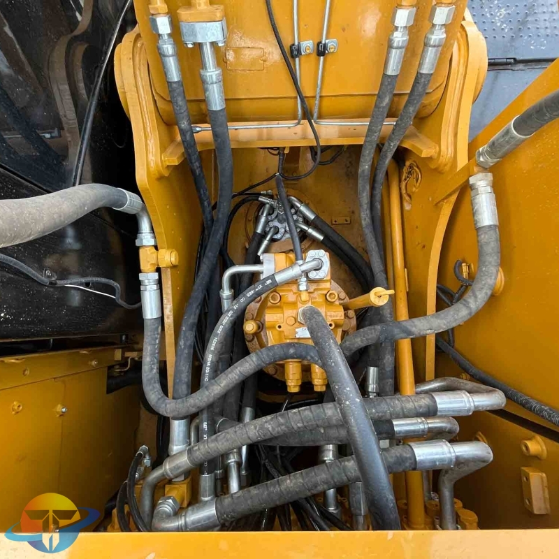 Used Caterpillar CAT320D2L crawler excavator, a globally renowned brand, in good condition and available for sale.