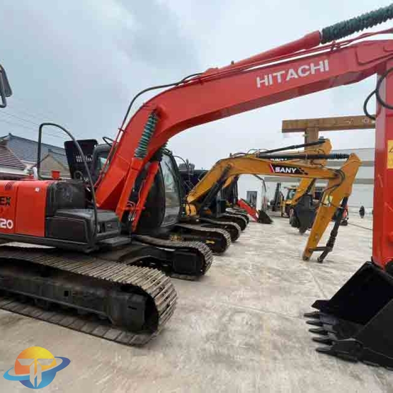 Hitachi EX120 crawler excavator: high stability and operator comfort.