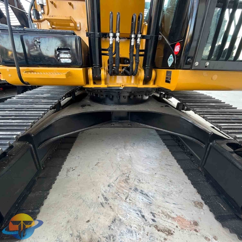 Caterpillar CAT320D2L excavators are known for their exceptional stability and are a globally popular brand. Used excavators are currently in high demand.