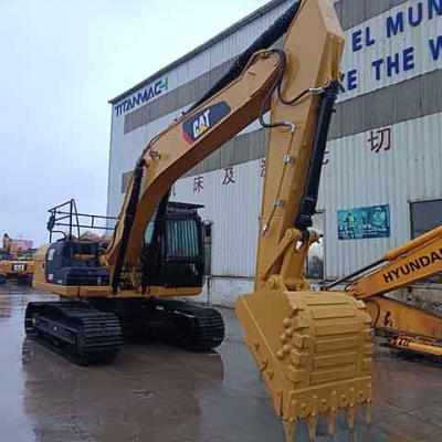 Original Japanese-Built CAT 320D2L Excavator: An Exceptional, Top-Tier Model Now Available for Sale.