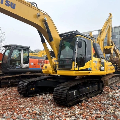 Second-hand Komatsu PC220-8 excavator with very low price and good after-sales service