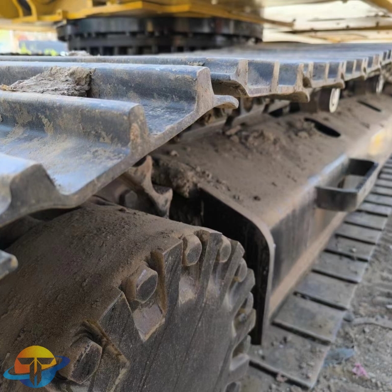 Used Caterpillar CAT323D2L excavator with core engine for sale cheap