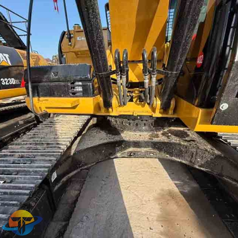 Caterpillar CAT320D2L excavator with low working hours, powerful performance, and readily available for sale.