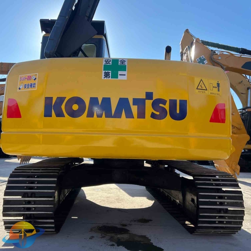 Small excavator Komatsu PC130 excavator second-hand excavator low working time good operation for sale