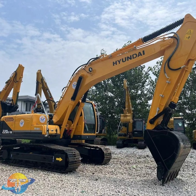 Yundai R220-9S excavator second-hand excavation energy consumption good price cost performance